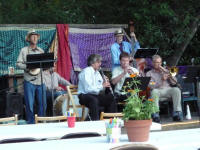 Fundraising fun at the Santa Cruz Mountains Art Center, Ben Lomond, California
